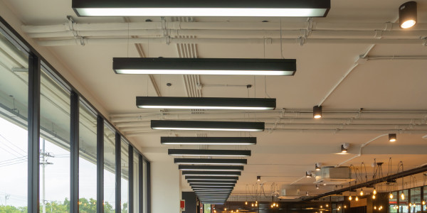 Reformas Integrales de Oficinas y Despachos Albalate del Arzobispo · Diseño e Instalación de Iluminación LED Eficiente