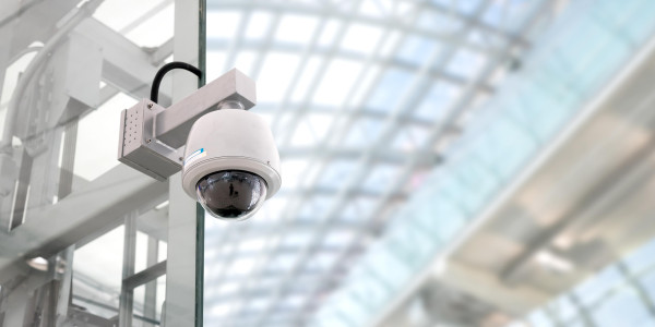Reformas Integrales de Tiendas y Locales  Comerciales Sarrión · Instalación Sistemas de Seguridad y Videovigilancia